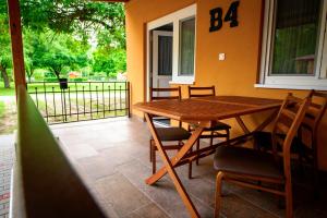 Balkón nebo terasa v ubytování Irány Colorado Camping