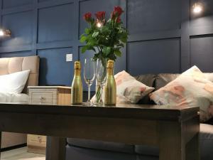Ruang duduk di N20 Inn Hotel