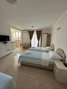 Gallery image of Apartments Riviera Budva in Budva