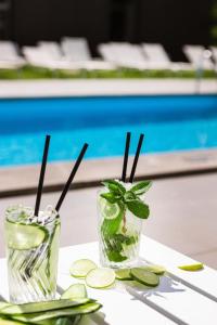 Bazén v ubytování Lielupe Hotel SPA & Conferences by Semarah nebo v jeho okolí