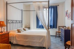 Ένα ή περισσότερα κρεβάτια σε δωμάτιο στο Casale Santo Stefano +65 φωτογραφίες