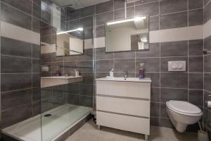 Afbeelding uit fotogalerij van X - Le Studio des Songes - proche de la gare in Riorges