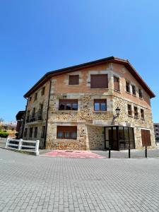 Budova, v ktorej sa apartmán nachádza