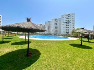 Bazén v ubytování GATU Malvasía- Valdelagrana nebo v jeho okolí