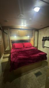 Postel nebo postele na pokoji v ubytování Quiet space to rest your head