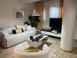 Μια τηλεόραση ή/και κέντρο ψυχαγωγίας στο Ammoudi Hideaway