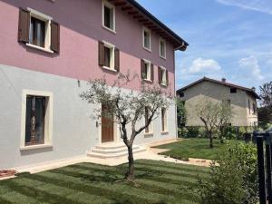 Το κτήριο όπου στεγάζεται  το bed & breakfast