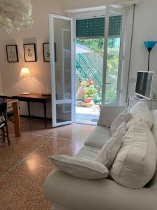 Posezení v ubytování Cozy house with private garden - Terrazza Fiorita