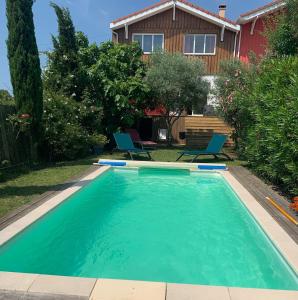 Πισίνα στο ή κοντά στο Villa 6 pers piscine vue port parking