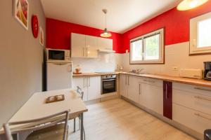 Køkken eller tekøkken på MAISON CRI-CRI à Arès