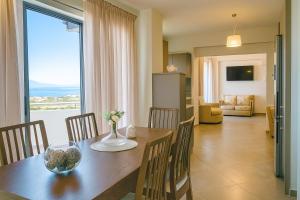 Posedenie v ubytovaní Onar Zin Seabliss - Majestic Getaways
