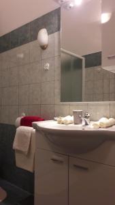Kúpeľňa v ubytovaní Apartments and Rooms Lorena 236