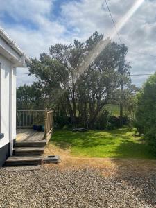 Vrt ispred objekta Seaside Cottage in Spanish Point