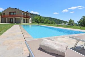 Bazén v ubytování Villa Poggio ai Sassi-Private Villa & Pool nebo v jeho okolí
