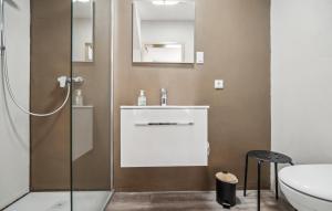 Ένα μπάνιο στο Lovely Apartment In Oberhof - Dth313 +2 φωτογραφίες