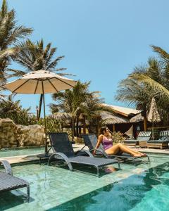 Bazén v ubytování Hotel Varandas Beach nebo v jeho okolí