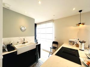 Φωτογραφία από το άλμπουμ του Maison 5 pièces 6 personnes, plage et port de Larmor à proximité - wifi - YSATIS σε Larmor-Plage