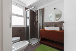 Koupelna v ubytování Villa ao Mar + 32 fotografií