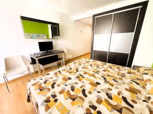Telewizja i/lub zestaw kina domowego w obiekcie Sol y Sombra
