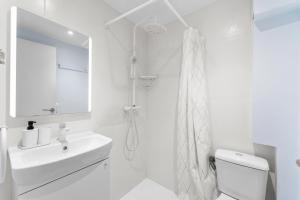Kúpeľňa v ubytovaní Amena Mar Hotel + 37 fotografií