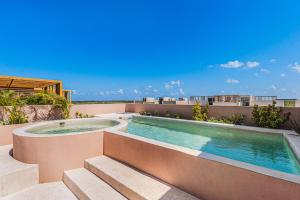 Πισίνα στο ή κοντά στο Panoramic 3BR PH Private Roof Gym Osmosis