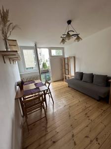 Χώρος καθιστικού στο Warsaw Central Muse - 3 Rooms Apart at Grzybowska 5