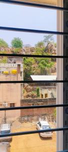 Fotografie z fotogalerie ubytování Hotel Jyothi Kumar Royal New v destinaci Srikalahasti