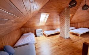 Ένα ή περισσότερα κρεβάτια σε δωμάτιο στο Cozy Garden Villa