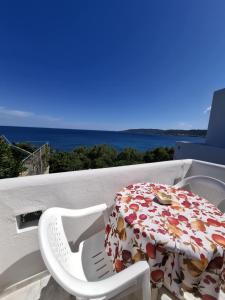 Gallery image of Emilianos Studios 105 in Chios