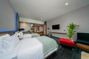 TV a/nebo společenská místnost v ubytování Happy Hotel Aonang Krabi