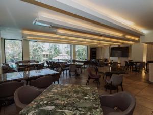 Restaurace v ubytování HS HOTSSON Hotel Tampico