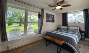 Ένα ή περισσότερα κρεβάτια σε δωμάτιο στο Our Place Up North BnB