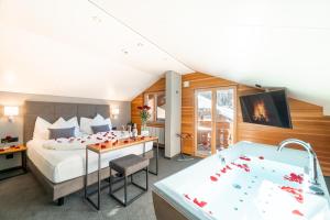 A bed or beds in a room at Hotel AMBiANCE
