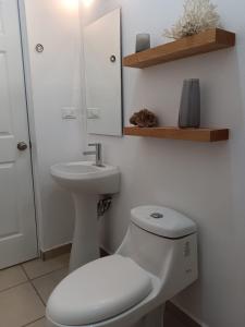 Koupelna v ubytování 2-bedroom apartment
