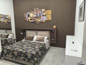 Ένα ή περισσότερα κρεβάτια σε δωμάτιο στο Caronda House 2