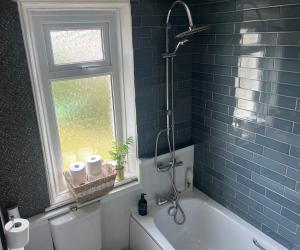 Ένα μπάνιο στο Two bed Bungalow +13 φωτογραφίες