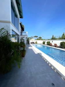 Hồ bơi trong/gần Lulu Diani