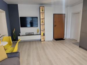 Μια τηλεόραση ή/και κέντρο ψυχαγωγίας στο Campeador Deluxe - Free Parking +8 φωτογραφίες