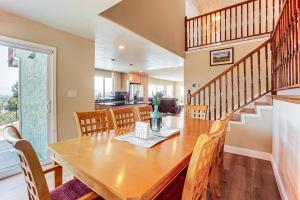 Fotografie z fotogalerie ubytování 7 Mi to Dtwn San Jose City-View Family Getaway v destinaci San Jose