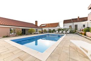 Fotografie z fotogalerie ubytování House Tre Venti with pool v destinaci Sveti Filip i Jakov
