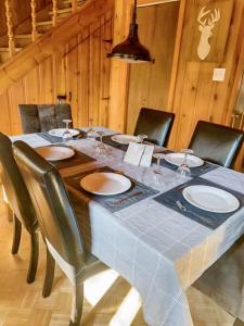 Φωτογραφία από το άλμπουμ του Chalet Natura Versailles Spa and River σε Saint Come