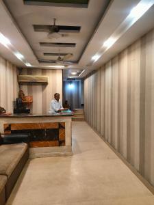 Φωτογραφία από το άλμπουμ του Hotel Vishesh Continental σε Jāmb