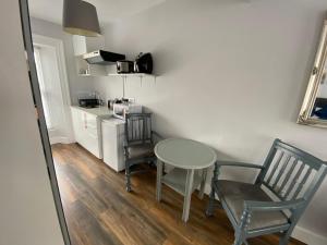 Kuchyň nebo kuchyňský kout v ubytování 6 New Street Selfcatering BnB Apartment 2