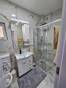 Koupelna v ubytování Rejjan APARTMANI