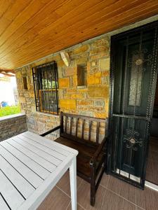 Ảnh trong thư viện ảnh của Paparuna Stone Home ở Gokceada Town