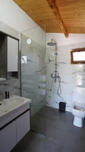 Ένα μπάνιο στο Sandri Nature Lodge