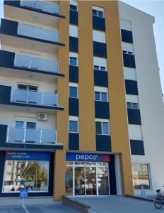 Budova, kde se apartmán nachází