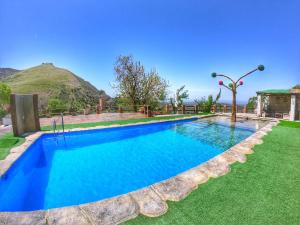 Bazén v ubytovaní Cazorla Paraíso Resort alebo v jeho blízkosti