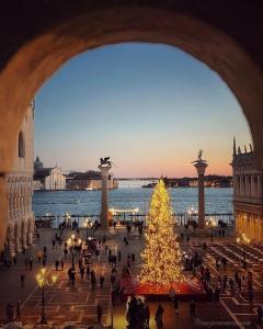 Σημείο ενδιαφέροντος κοντά σε αυτός ο ξενώνας