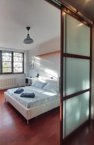 เตียงในห้องที่ Loft Soleil